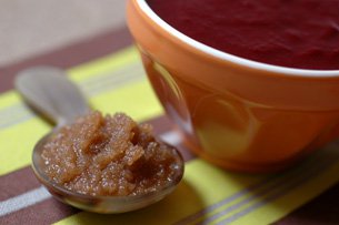 Soupe de Betterave, Pâte d'Anchois aux Noix