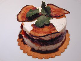 Mousse de Chèvre Frais à la Confiture de Tomate Cerise, Chips de Lard