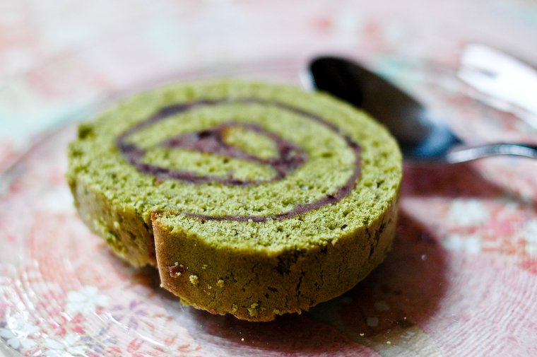Gâteau roulé au thé vert et haricot rouge (matcha et azuki) Recette