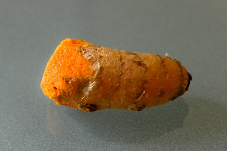 Fresh turmeric