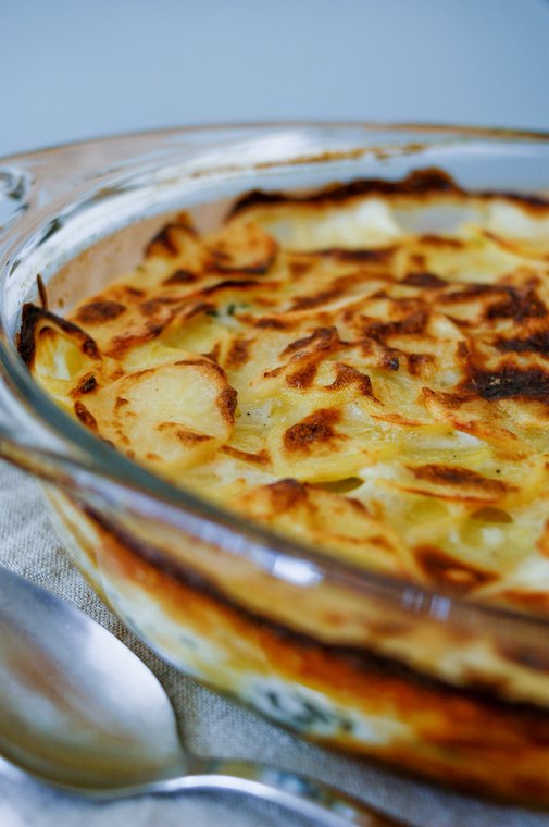 French Scalloped Potatoes (Gratin Dauphinois)