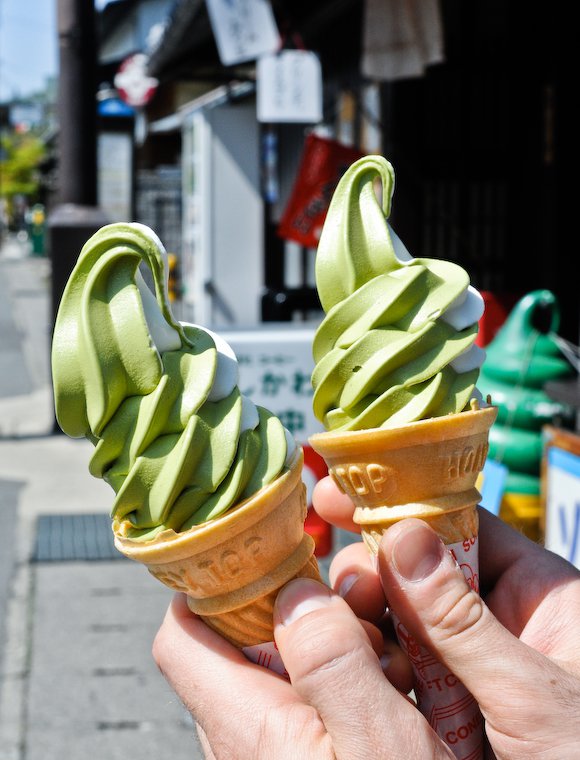 Matcha soft-serve ice cream in Arashiyama (Kyoto)