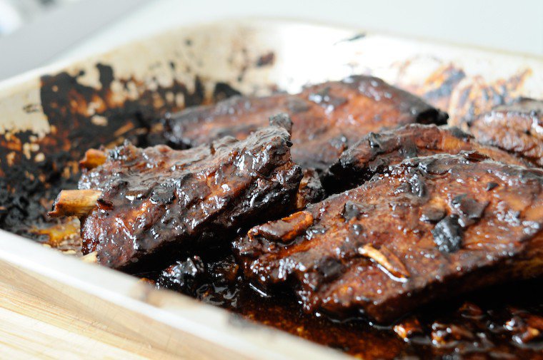 Marinating pork outlet ribs