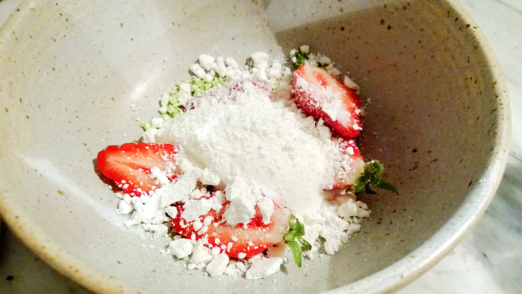 Gariguette strawberries / Goat's milk yogurt