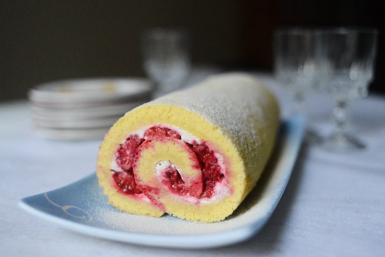 Raspberry Bûche de Noël