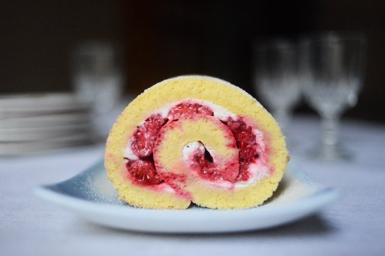 Raspberry Bûche de Noël