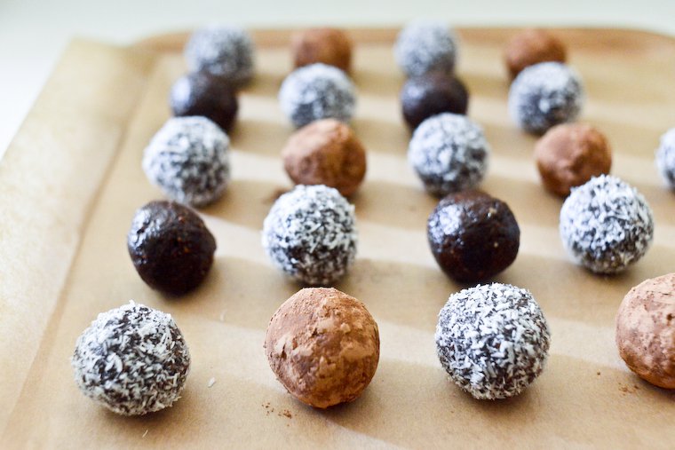 Raw Chocolate Truffles