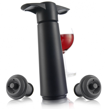 Vacuum wine pump