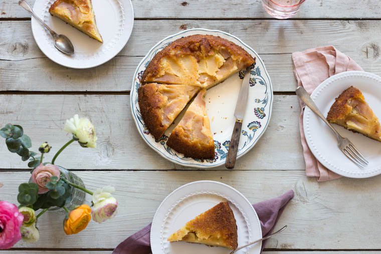 French Chocolate Peach Cake (Gâteau aux pêches et chocolat) - The European  Dish